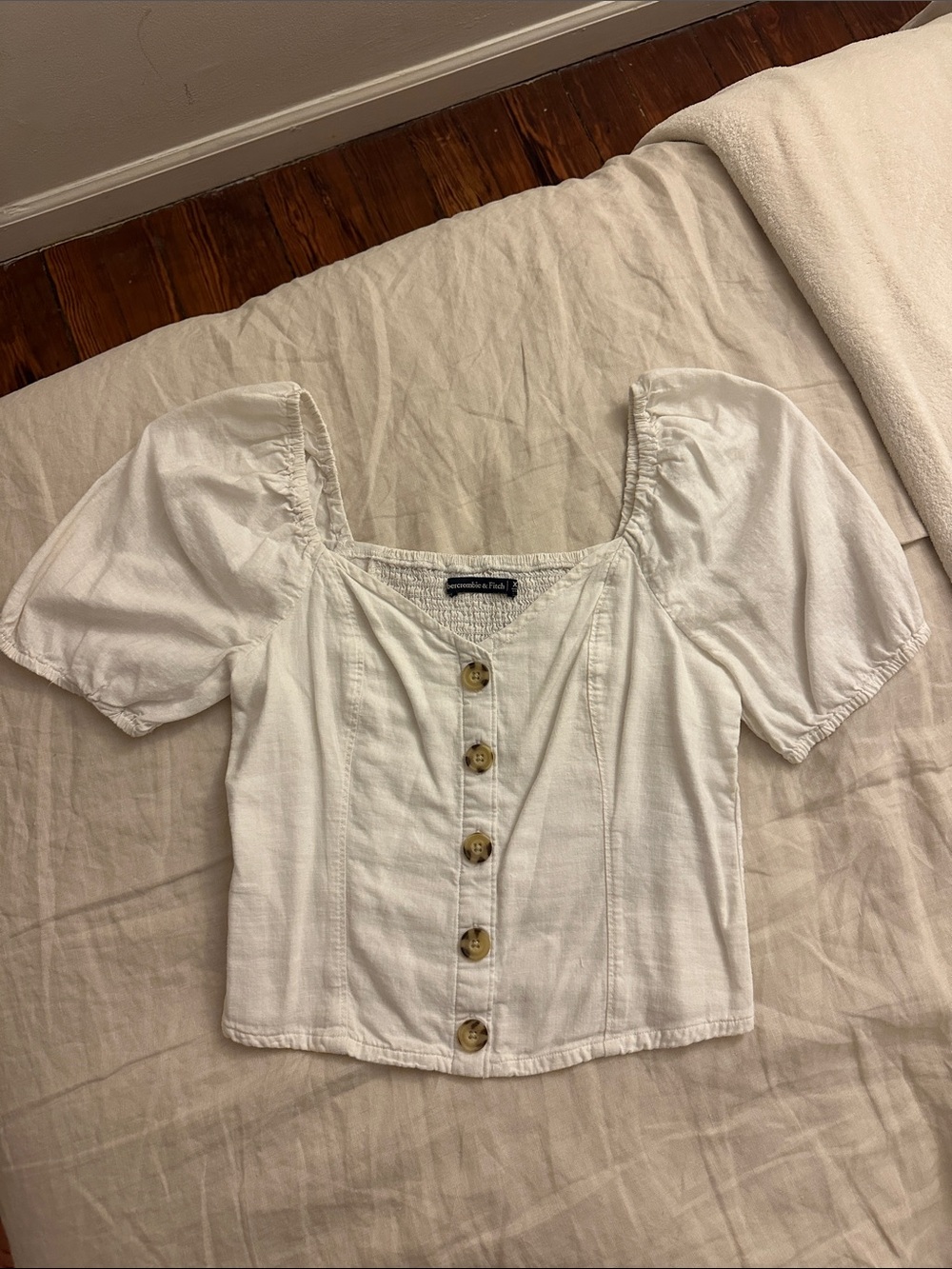 Abercrombie Puff Sleeve Crop Top